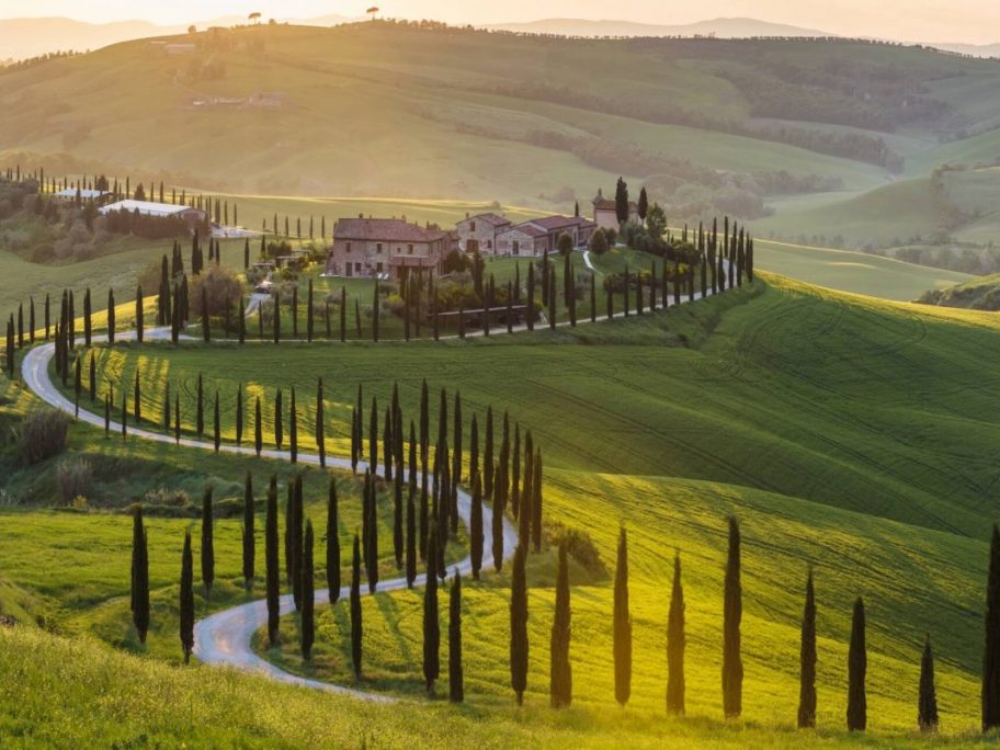 MOVIS-Private-Tours_Italian-rural-landscape-1200x801